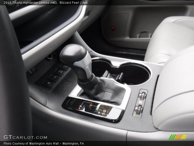 Blizzard Pearl / Ash 2016 Toyota Highlander Limited AWD