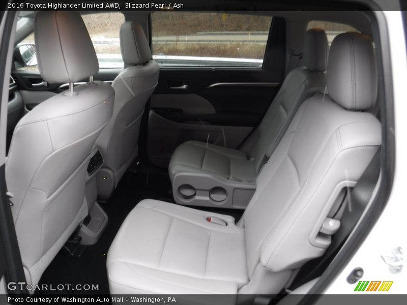 Blizzard Pearl / Ash 2016 Toyota Highlander Limited AWD