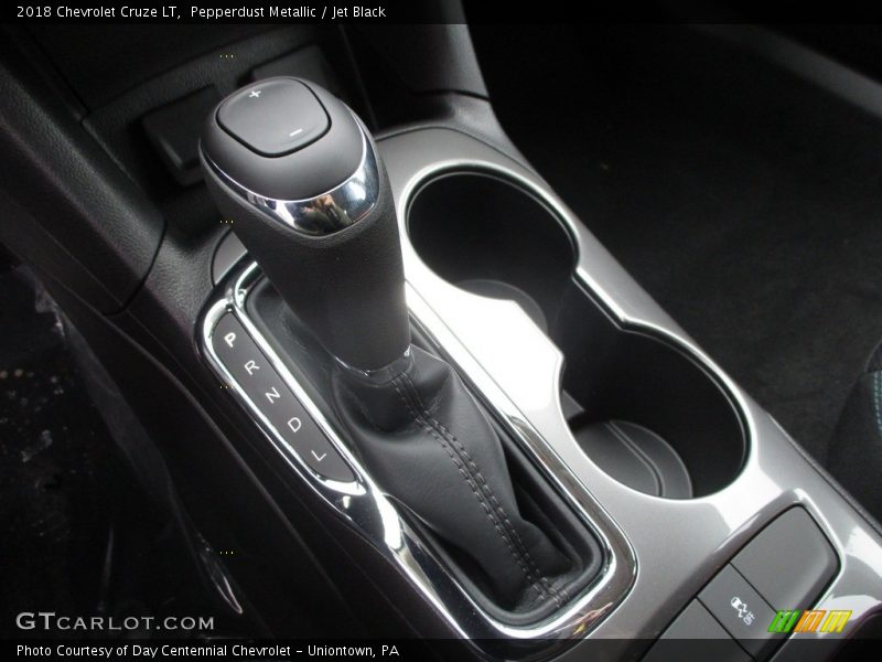 Pepperdust Metallic / Jet Black 2018 Chevrolet Cruze LT