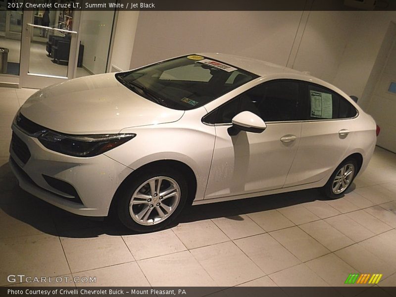 Summit White / Jet Black 2017 Chevrolet Cruze LT