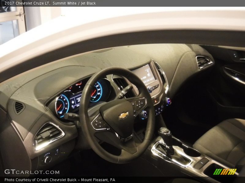 Summit White / Jet Black 2017 Chevrolet Cruze LT