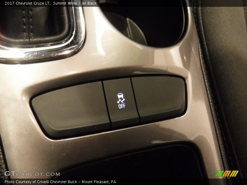Summit White / Jet Black 2017 Chevrolet Cruze LT