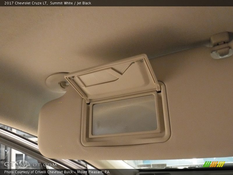 Summit White / Jet Black 2017 Chevrolet Cruze LT