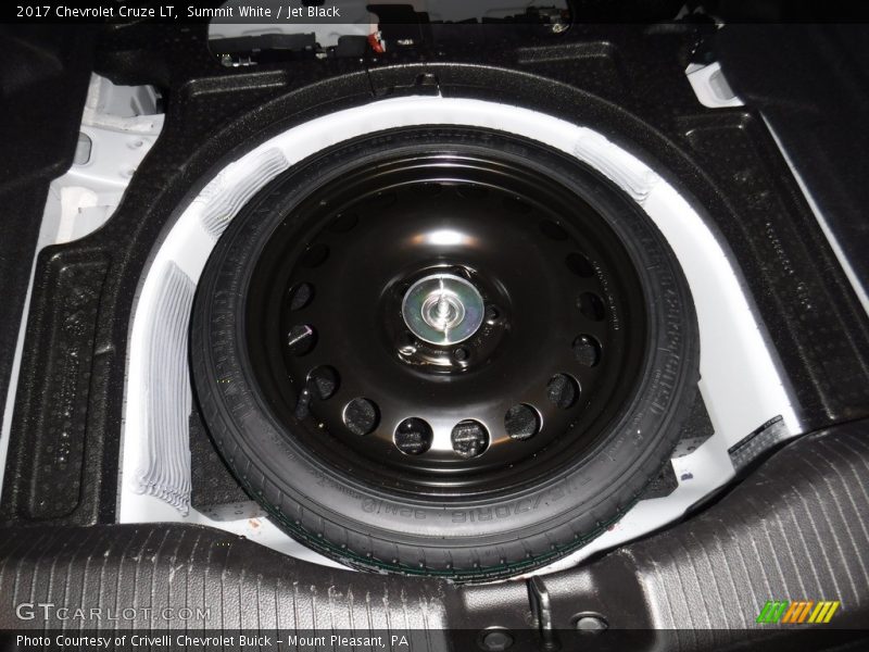 Summit White / Jet Black 2017 Chevrolet Cruze LT