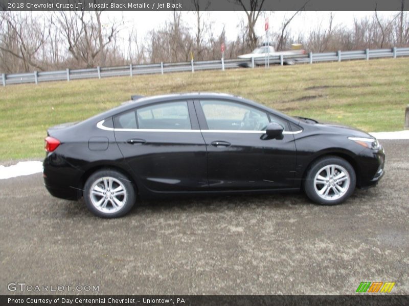 Mosaic Black Metallic / Jet Black 2018 Chevrolet Cruze LT