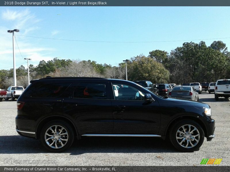 In–Violet / Light Frost Beige/Black 2018 Dodge Durango SXT