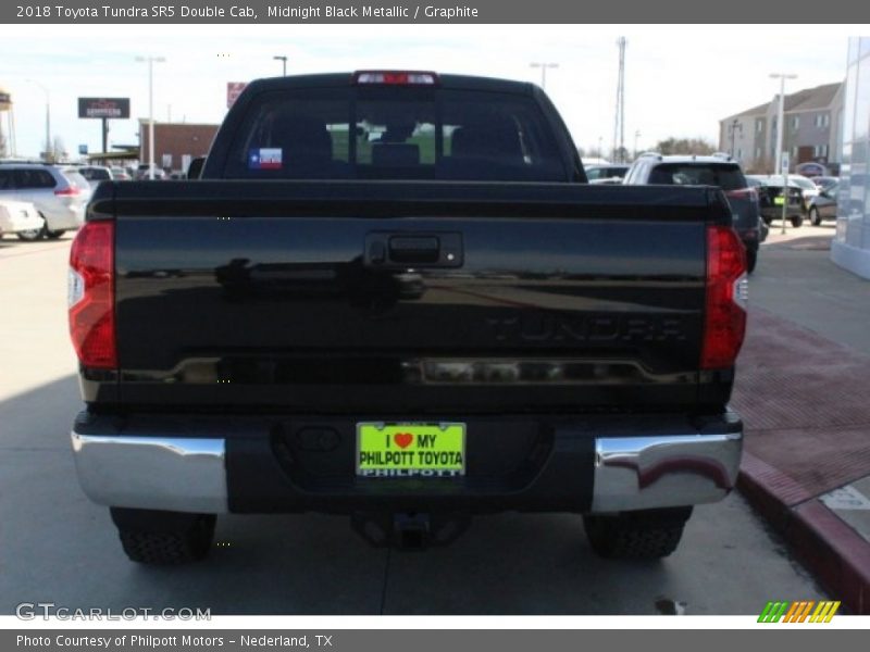 Midnight Black Metallic / Graphite 2018 Toyota Tundra SR5 Double Cab