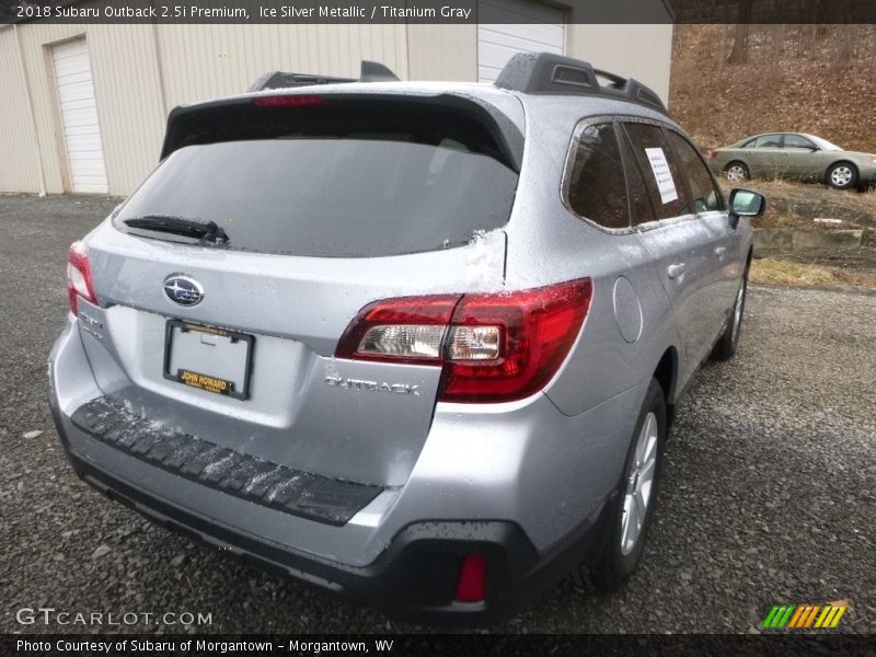 Ice Silver Metallic / Titanium Gray 2018 Subaru Outback 2.5i Premium