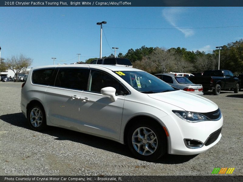 Bright White / Cognac/Alloy/Toffee 2018 Chrysler Pacifica Touring Plus