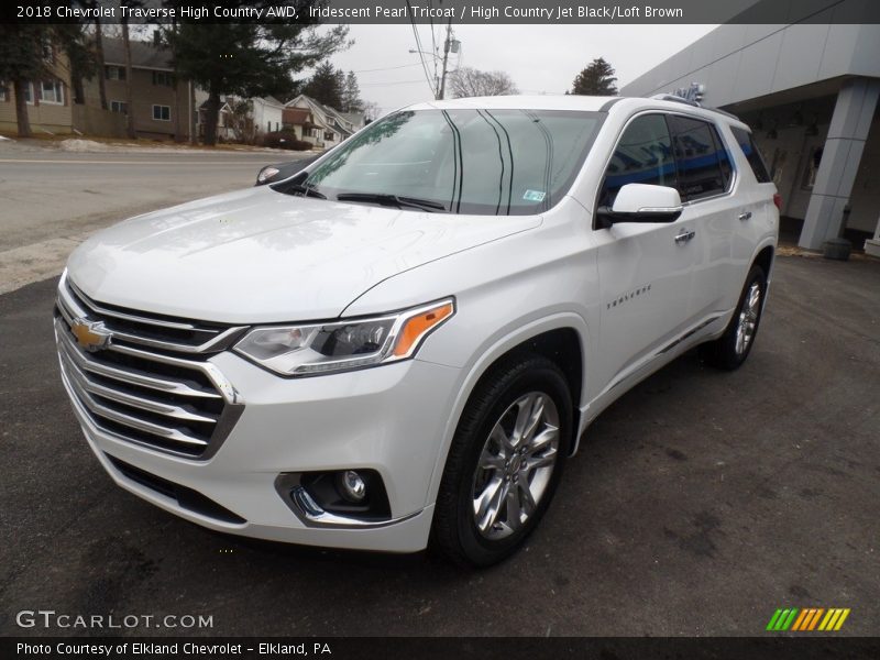 Iridescent Pearl Tricoat / High Country Jet Black/Loft Brown 2018 Chevrolet Traverse High Country AWD