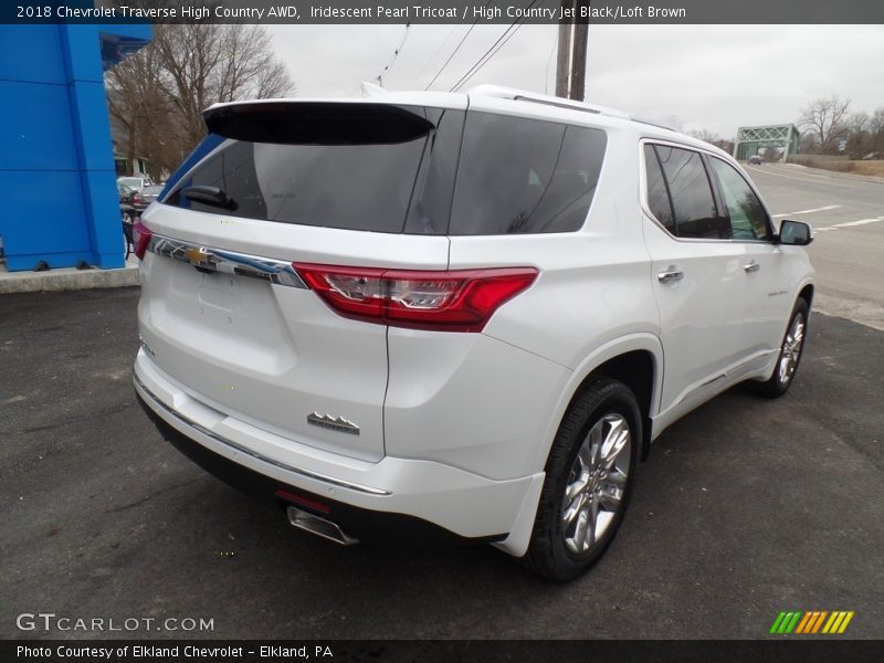 Iridescent Pearl Tricoat / High Country Jet Black/Loft Brown 2018 Chevrolet Traverse High Country AWD