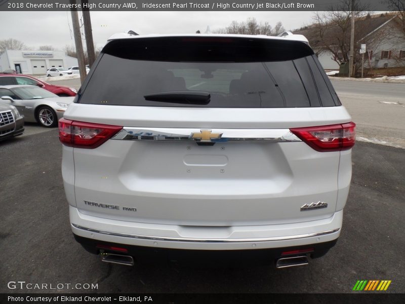Iridescent Pearl Tricoat / High Country Jet Black/Loft Brown 2018 Chevrolet Traverse High Country AWD