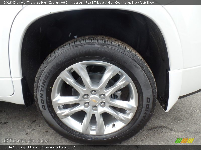 Iridescent Pearl Tricoat / High Country Jet Black/Loft Brown 2018 Chevrolet Traverse High Country AWD