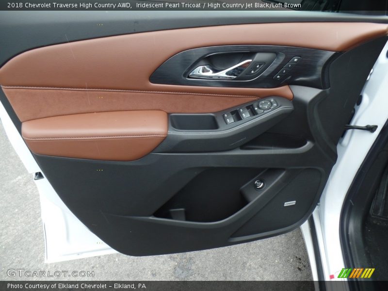 Iridescent Pearl Tricoat / High Country Jet Black/Loft Brown 2018 Chevrolet Traverse High Country AWD