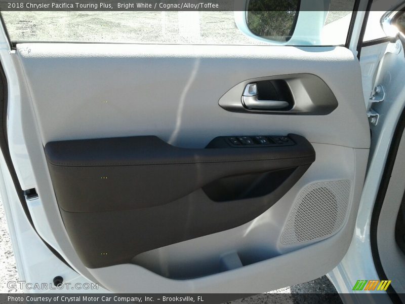 Bright White / Cognac/Alloy/Toffee 2018 Chrysler Pacifica Touring Plus