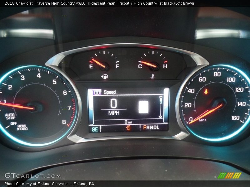 Iridescent Pearl Tricoat / High Country Jet Black/Loft Brown 2018 Chevrolet Traverse High Country AWD