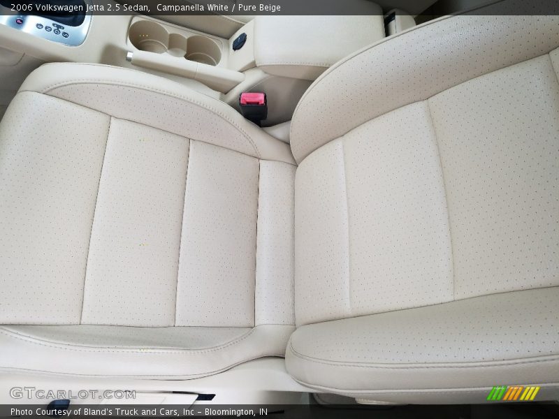 Campanella White / Pure Beige 2006 Volkswagen Jetta 2.5 Sedan