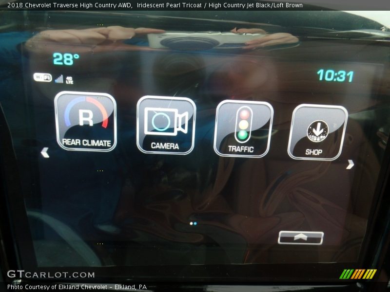 Iridescent Pearl Tricoat / High Country Jet Black/Loft Brown 2018 Chevrolet Traverse High Country AWD