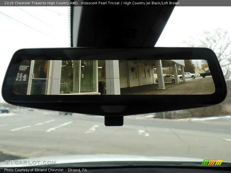 Iridescent Pearl Tricoat / High Country Jet Black/Loft Brown 2018 Chevrolet Traverse High Country AWD