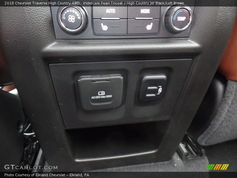 Iridescent Pearl Tricoat / High Country Jet Black/Loft Brown 2018 Chevrolet Traverse High Country AWD