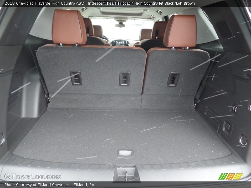 Iridescent Pearl Tricoat / High Country Jet Black/Loft Brown 2018 Chevrolet Traverse High Country AWD