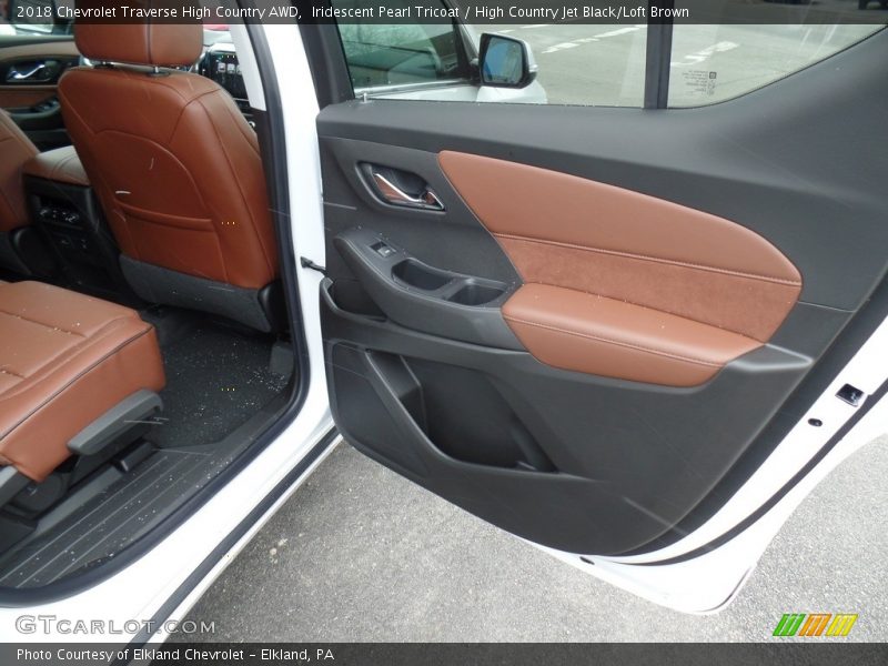 Iridescent Pearl Tricoat / High Country Jet Black/Loft Brown 2018 Chevrolet Traverse High Country AWD