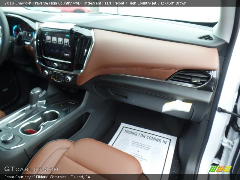 Iridescent Pearl Tricoat / High Country Jet Black/Loft Brown 2018 Chevrolet Traverse High Country AWD