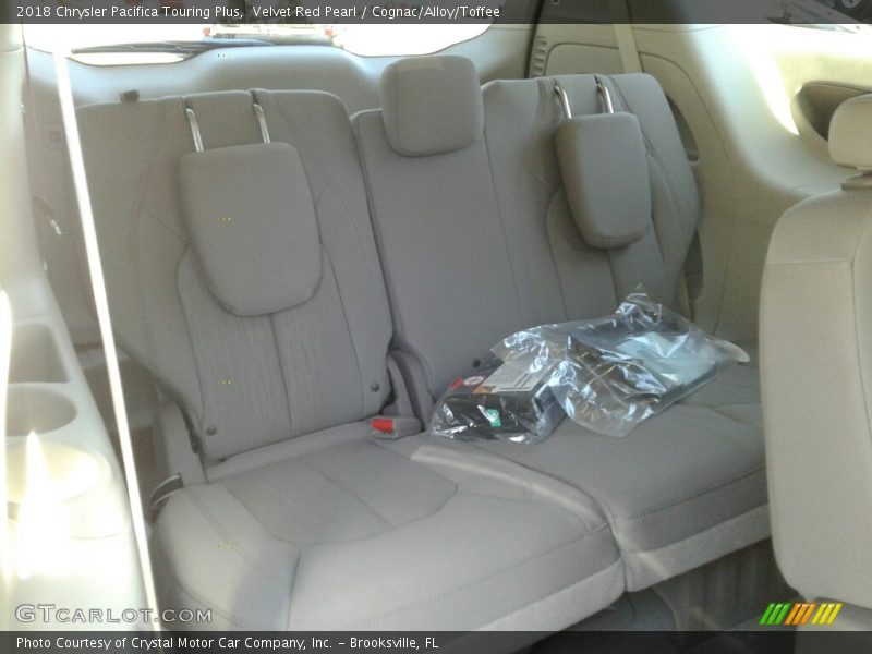 Velvet Red Pearl / Cognac/Alloy/Toffee 2018 Chrysler Pacifica Touring Plus