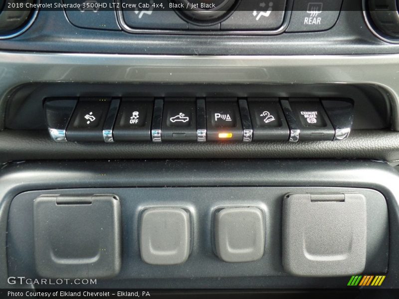 Black / Jet Black 2018 Chevrolet Silverado 3500HD LTZ Crew Cab 4x4
