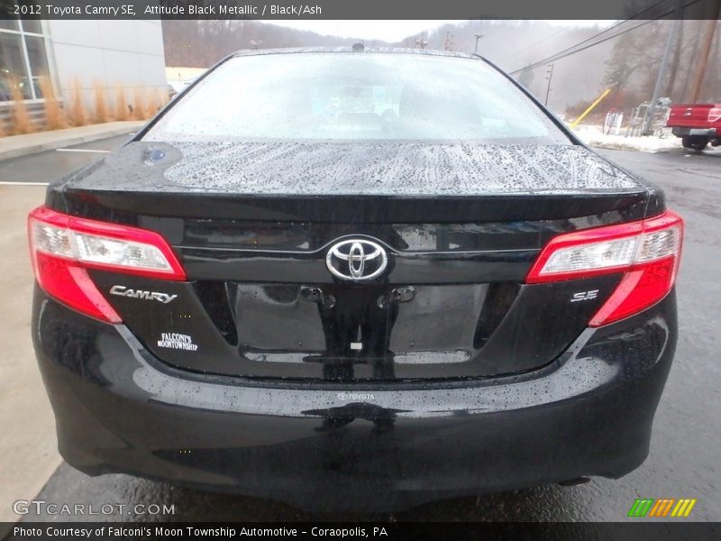 Attitude Black Metallic / Black/Ash 2012 Toyota Camry SE