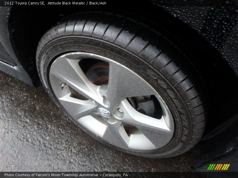 Attitude Black Metallic / Black/Ash 2012 Toyota Camry SE