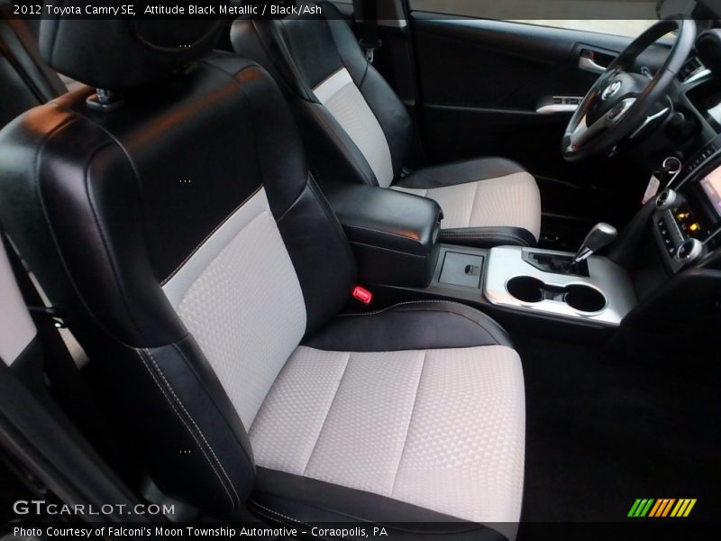 Attitude Black Metallic / Black/Ash 2012 Toyota Camry SE