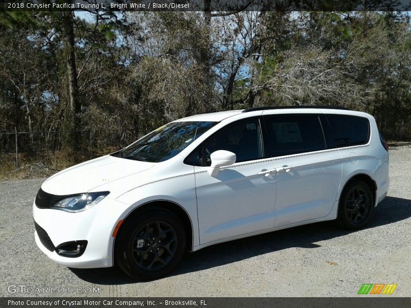Bright White / Black/Diesel 2018 Chrysler Pacifica Touring L
