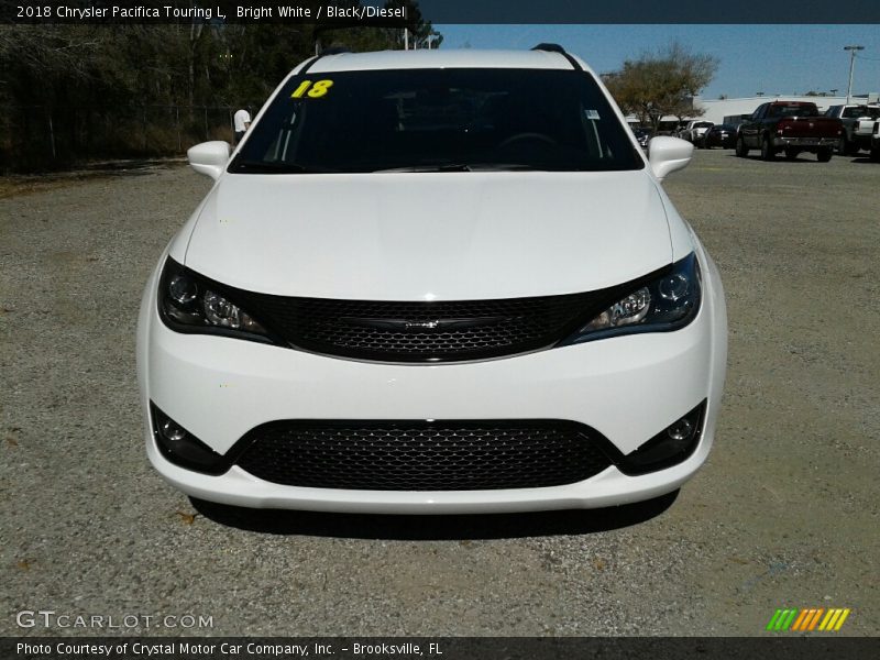 Bright White / Black/Diesel 2018 Chrysler Pacifica Touring L