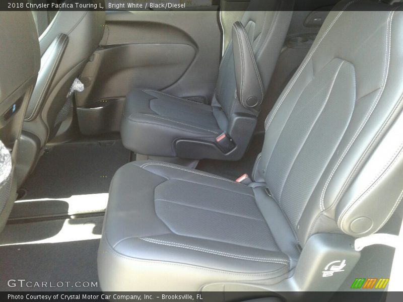 Bright White / Black/Diesel 2018 Chrysler Pacifica Touring L