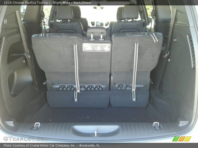 Bright White / Black/Diesel 2018 Chrysler Pacifica Touring L