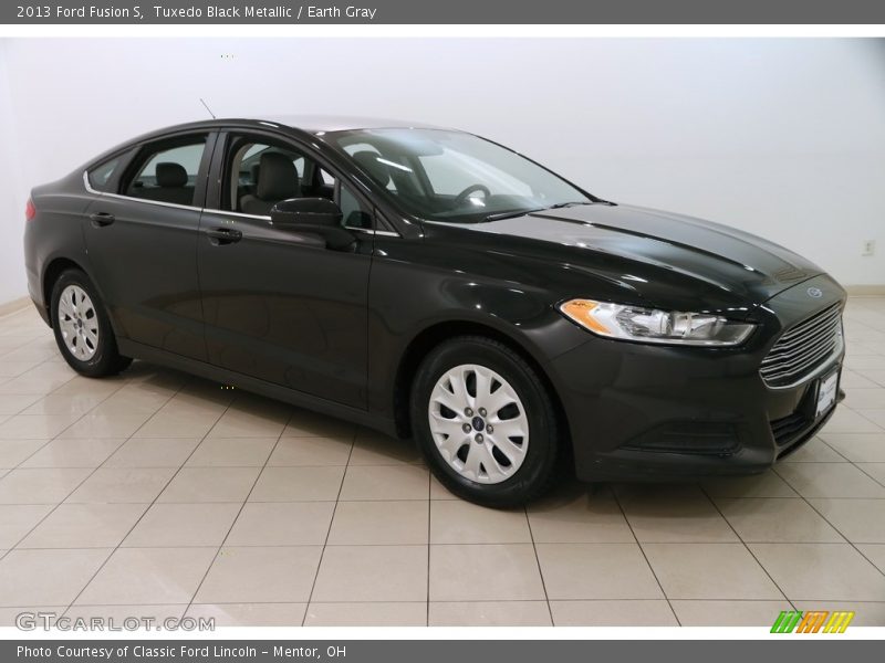 Tuxedo Black Metallic / Earth Gray 2013 Ford Fusion S