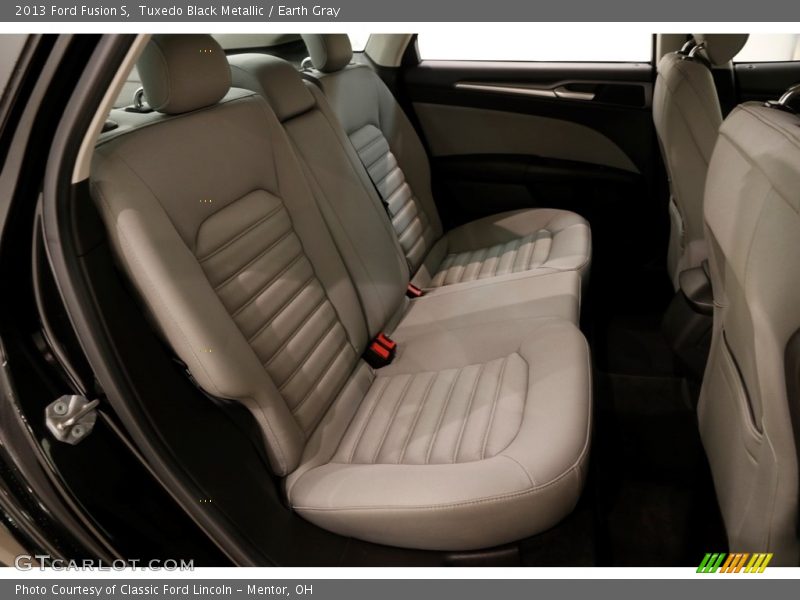Tuxedo Black Metallic / Earth Gray 2013 Ford Fusion S