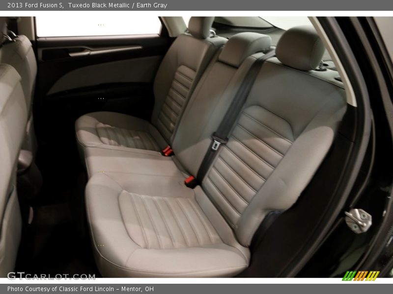 Tuxedo Black Metallic / Earth Gray 2013 Ford Fusion S