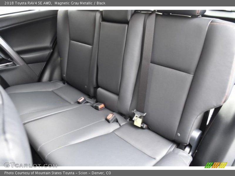 Magnetic Gray Metallic / Black 2018 Toyota RAV4 SE AWD