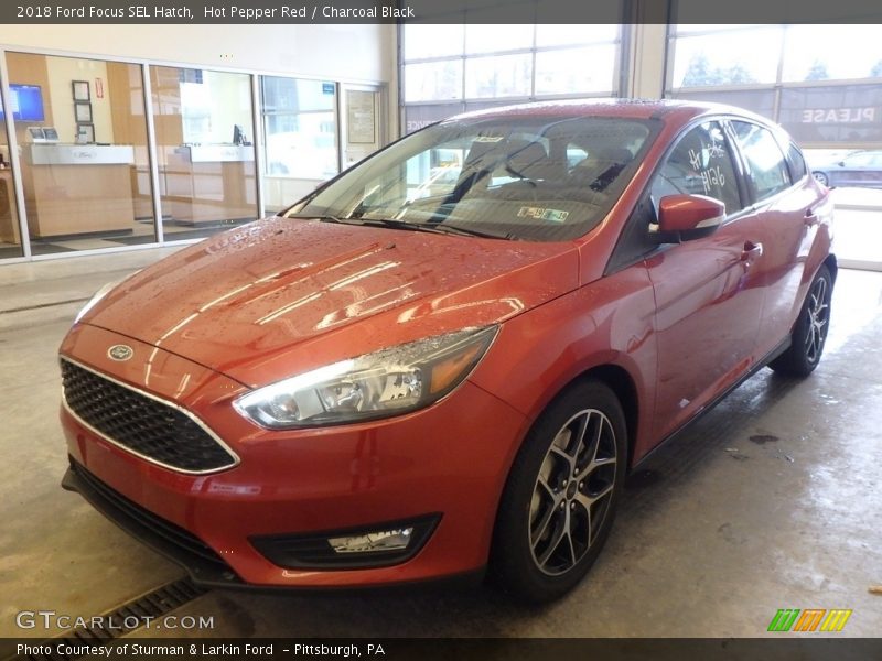 Hot Pepper Red / Charcoal Black 2018 Ford Focus SEL Hatch