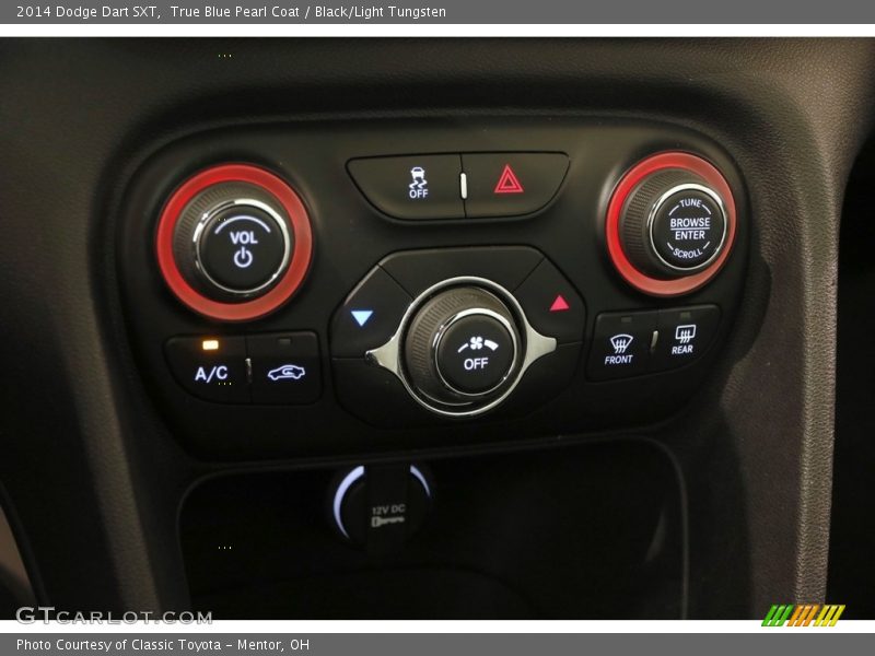 True Blue Pearl Coat / Black/Light Tungsten 2014 Dodge Dart SXT