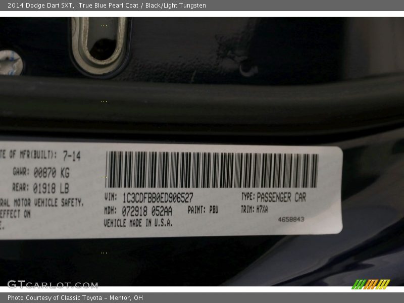 True Blue Pearl Coat / Black/Light Tungsten 2014 Dodge Dart SXT