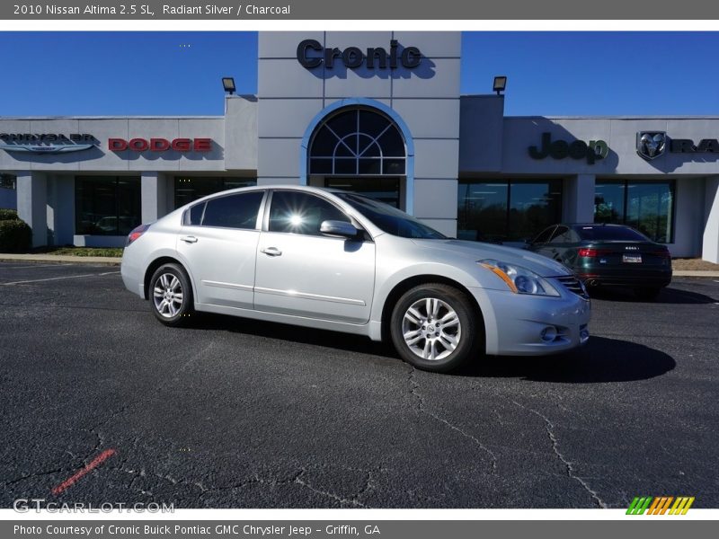 Radiant Silver / Charcoal 2010 Nissan Altima 2.5 SL