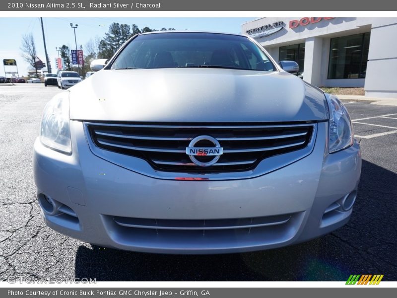Radiant Silver / Charcoal 2010 Nissan Altima 2.5 SL