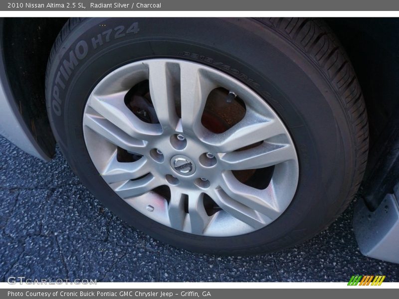 Radiant Silver / Charcoal 2010 Nissan Altima 2.5 SL