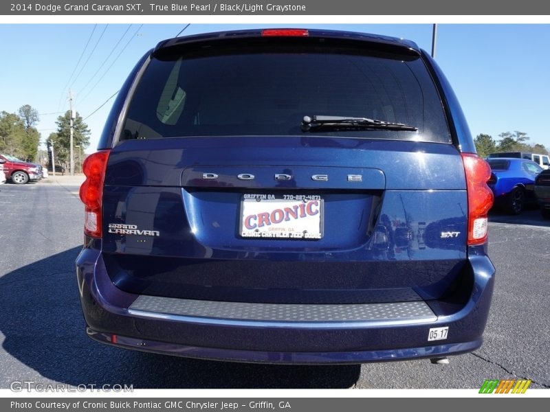 True Blue Pearl / Black/Light Graystone 2014 Dodge Grand Caravan SXT