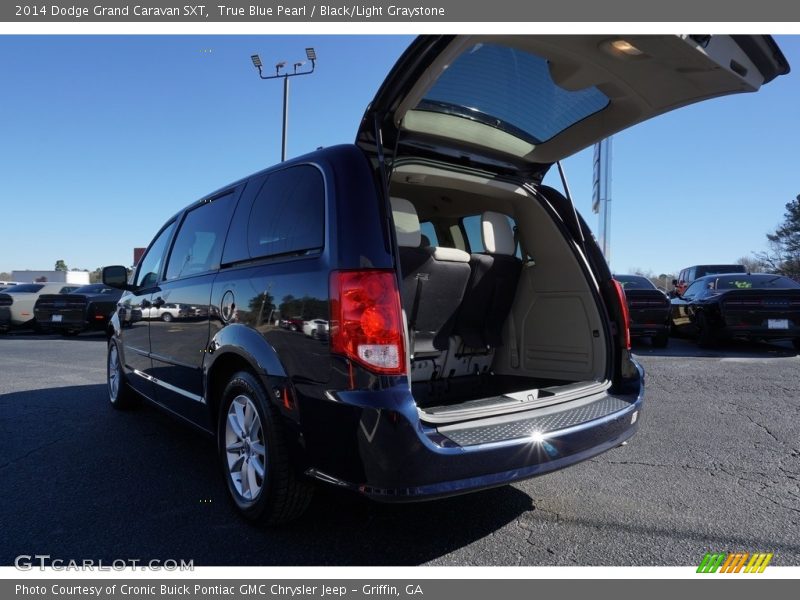 True Blue Pearl / Black/Light Graystone 2014 Dodge Grand Caravan SXT