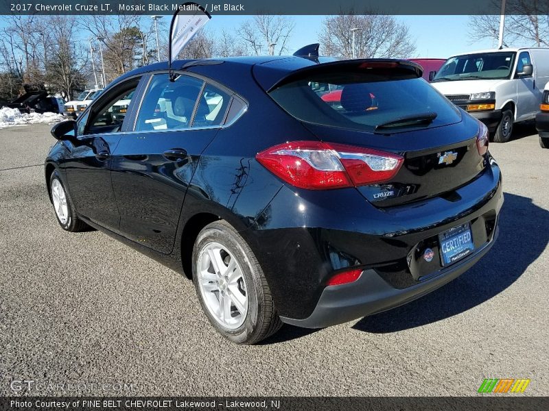 Mosaic Black Metallic / Jet Black 2017 Chevrolet Cruze LT