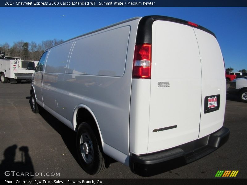 Summit White / Medium Pewter 2017 Chevrolet Express 3500 Cargo Extended WT